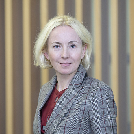 Елена Цатурова